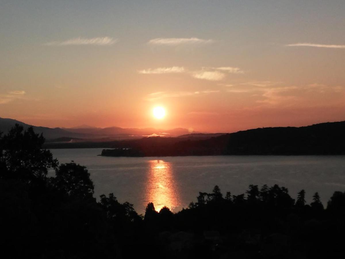 La Boretta Aparthotel Meina Esterno foto